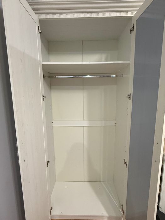 Шкаф с зеркалами