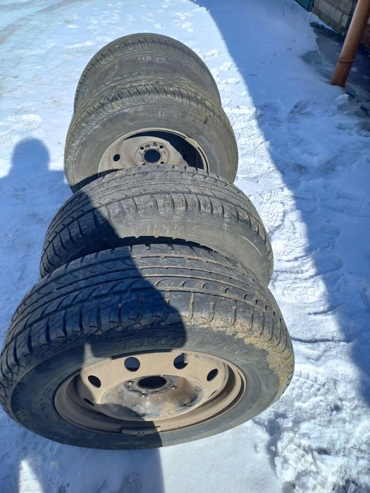 Продам шину в сборе