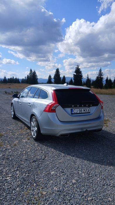 Proprietar vand 2014 Volvo v60 D4 181Cp Automat Trapa variante Dacia Duster