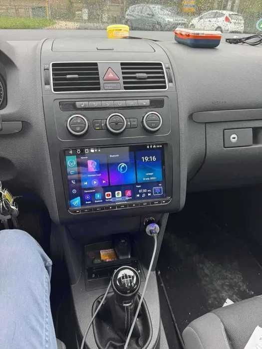 Navigatie 2GB Carplay VW Golf Passat cc Touran Tiguan Polo Tiguan T5
