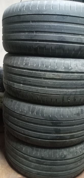 Продам 2 комплекта шин 20