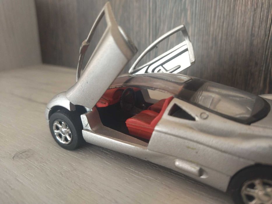 Метална количка AUDI Avus !!!