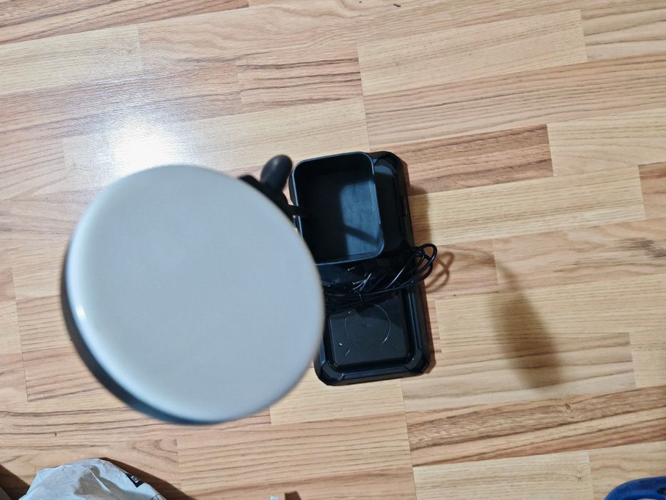 Lampi de birou led cu încărcare wireless sau cu lupa