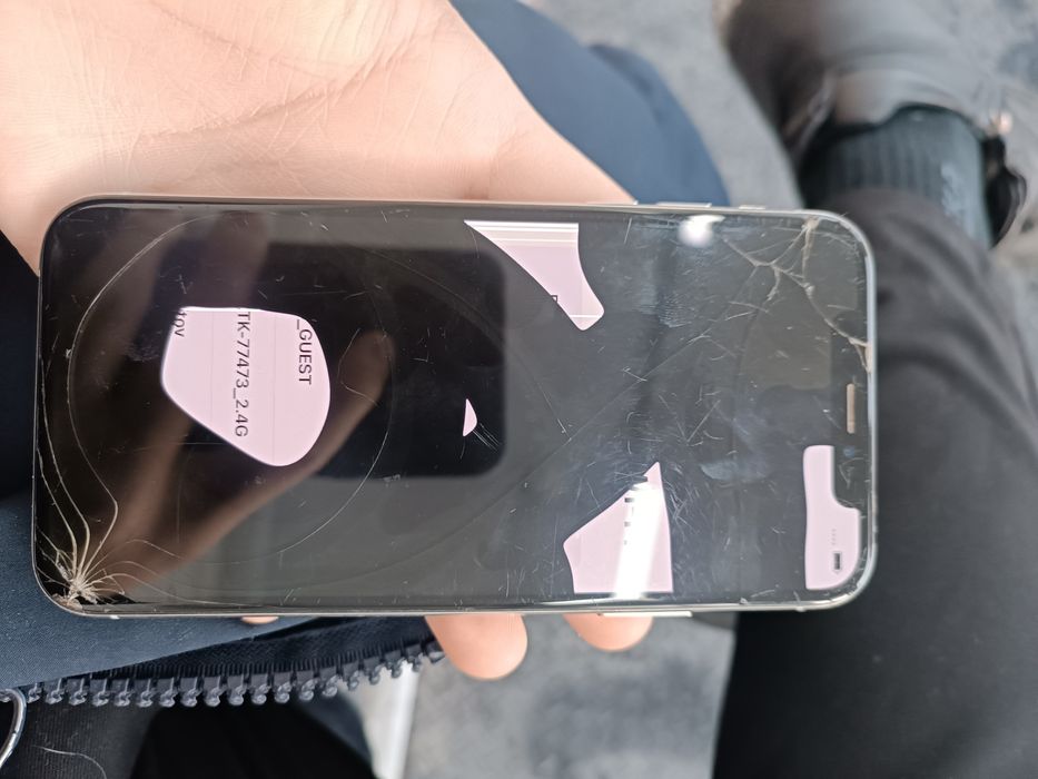 Продам айфон XS дешево