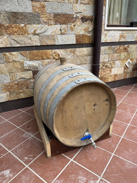 Бъчви за вино 100л и 150л