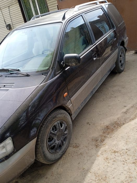 Продам Mitsubishi Space Wagon 1996
