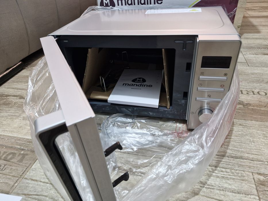 Cuptor microunde cu Grill 1000W