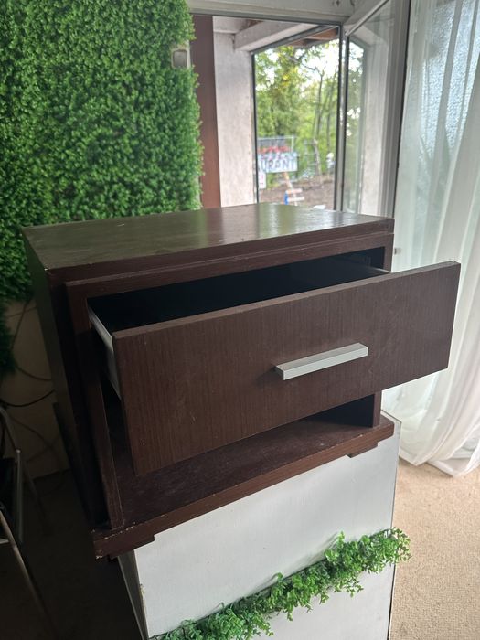 Нощно шкафче