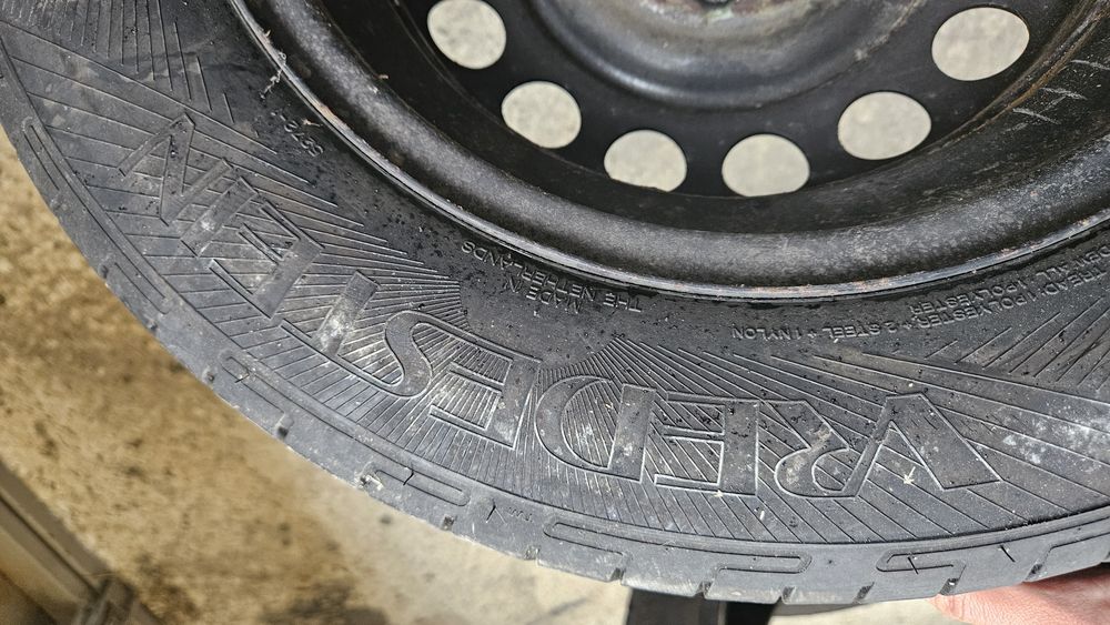 2бр гуми 165 70 14 вредещайн