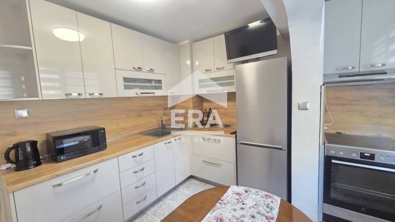 ЕКСКЛУЗИВНО!Тристаен апартамент под наем в кв.Трошево , град Варна.