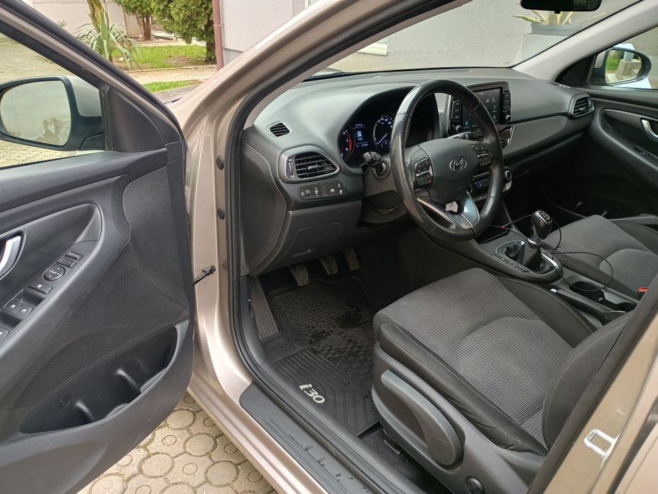 Hyundai i30 1.4Led/Lane Asist/Bluetooth/Pilot automat/euro 6 An2019