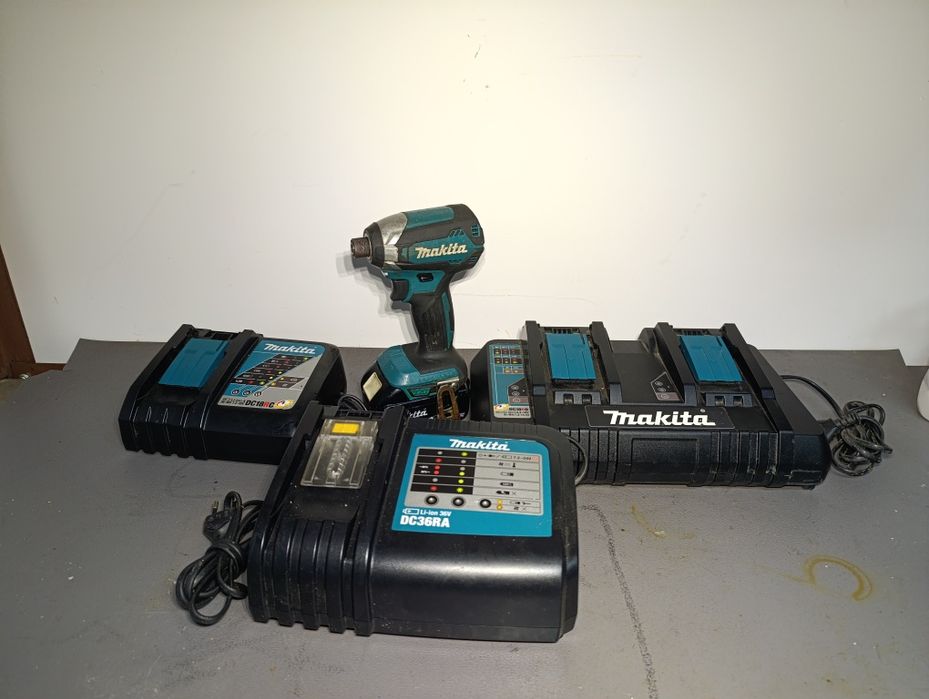 Filetanta cu impact Makita și încărcătoare  DC36RA DC18RD