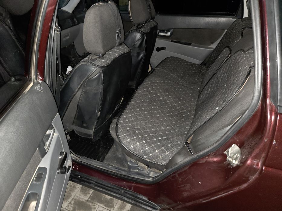 Продам приору универсал