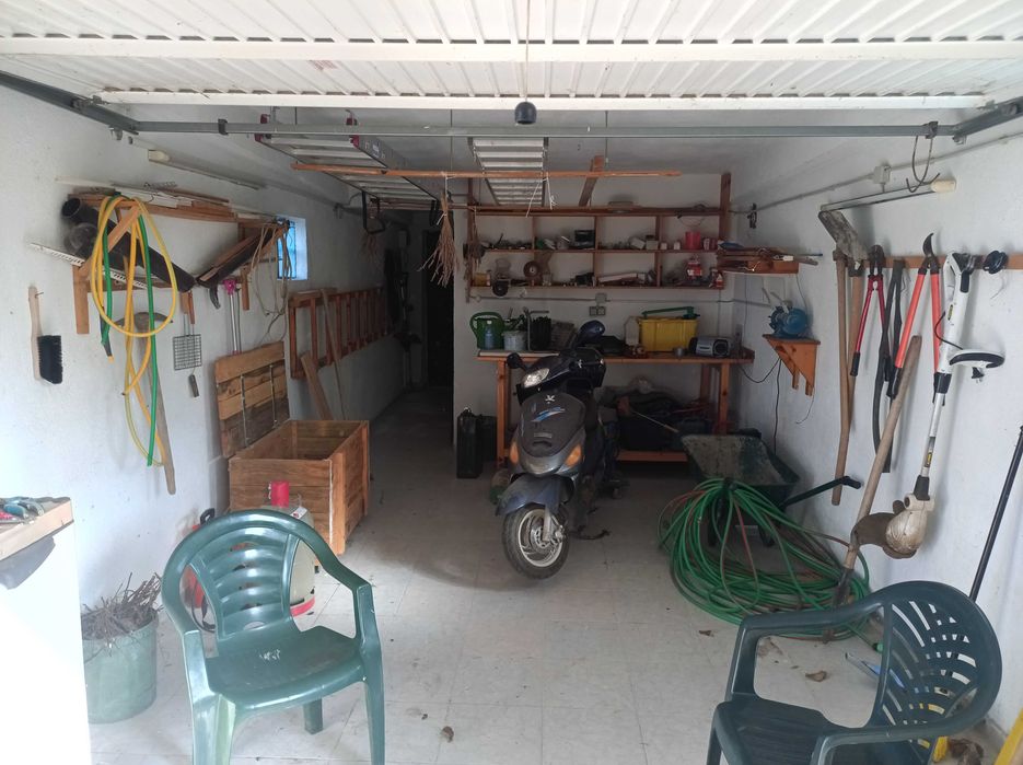 Продава се Къща в с. Оброчище, Област Добрич - 300 кв.м за 667 €/кв.м - Снимка #21