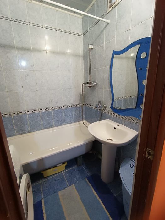 Сдам 2 комнатную квартиру