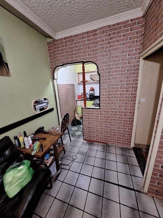 Продава се Двустаен апартамент в Плевен, Сторгозия - 73 кв.м за 1028 €/кв.м - Снимка #2