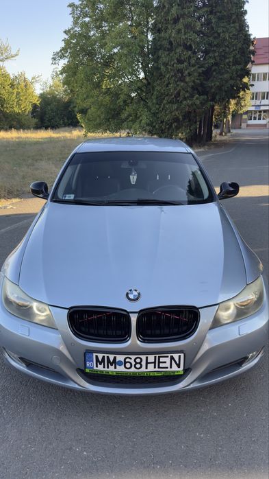 Vând BMW Seria 3 E90 Facelift 320d– 2010 – xDrive