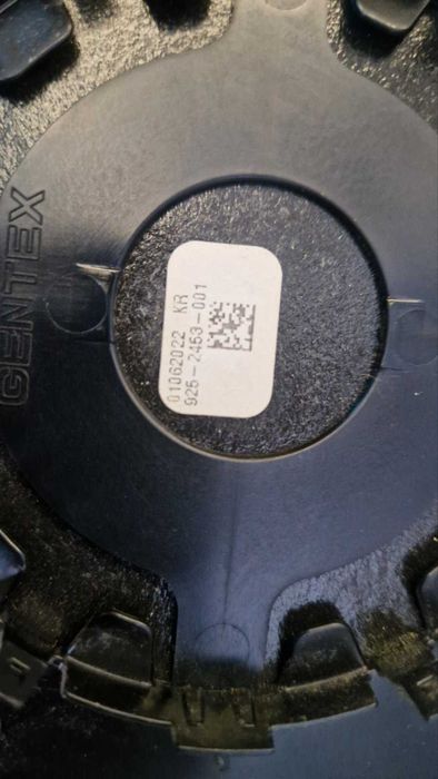 Стъкло за ляво огледало Tesla Model 3