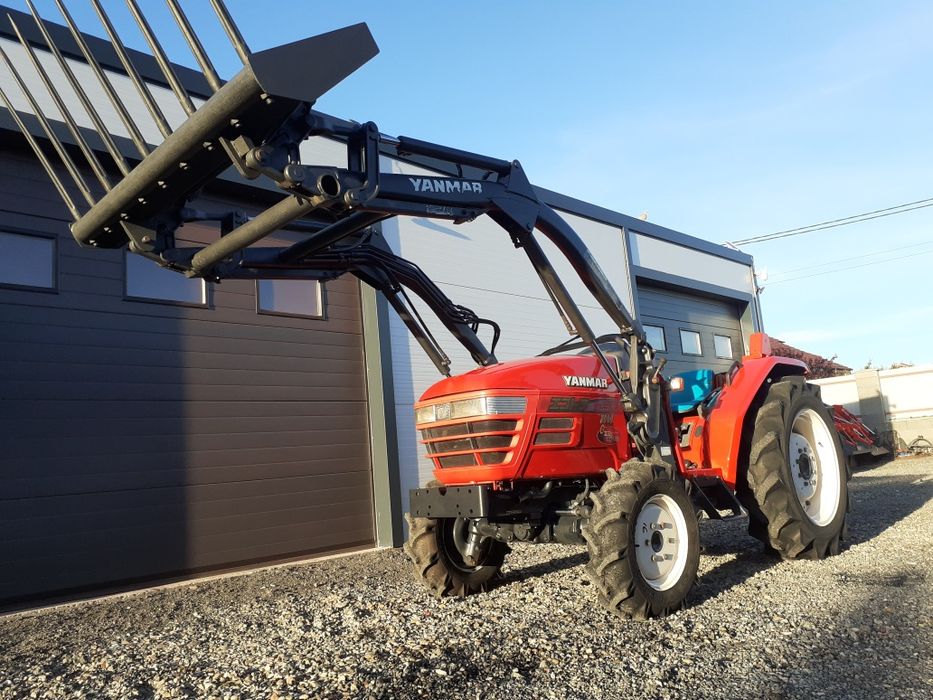 Tractor japonez kubota yanmar33cp 4x4