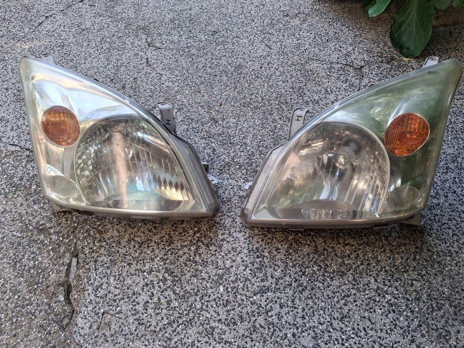 Комплект фарове за Toyota Land Cruiser j120