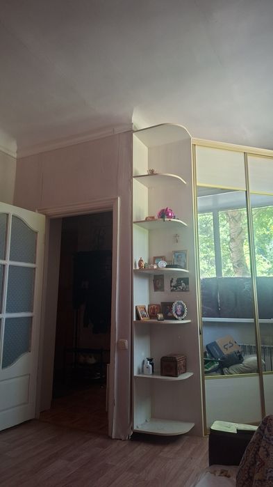 Продам 2 по независимости 16