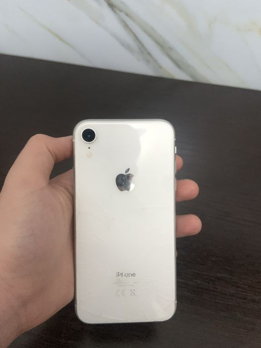 Продам iphone XR идеал белый