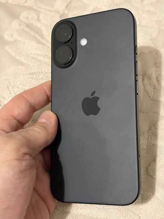 iPhone 16  simplu de 128 gb baterie 6 încercari