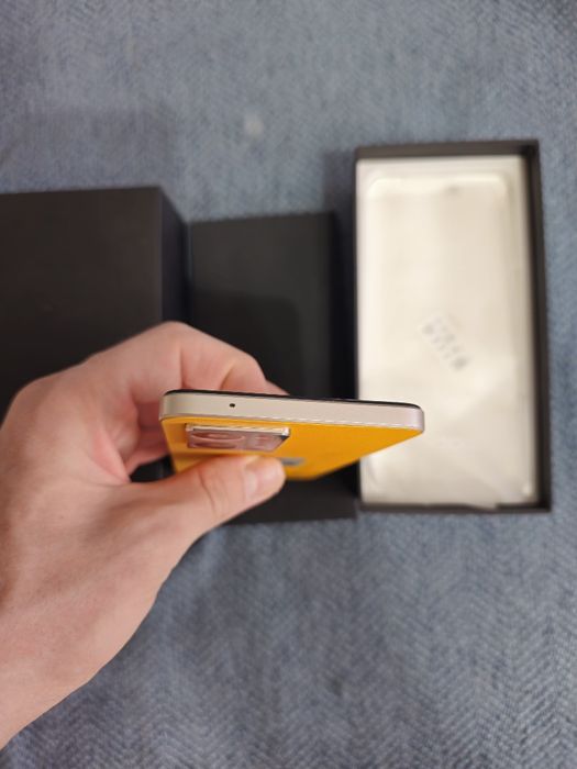 Продам Oppo Reno 7