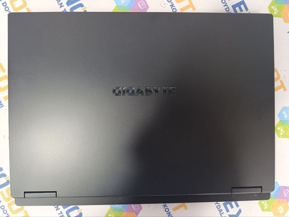 Gigabyte gaming a17- как новый