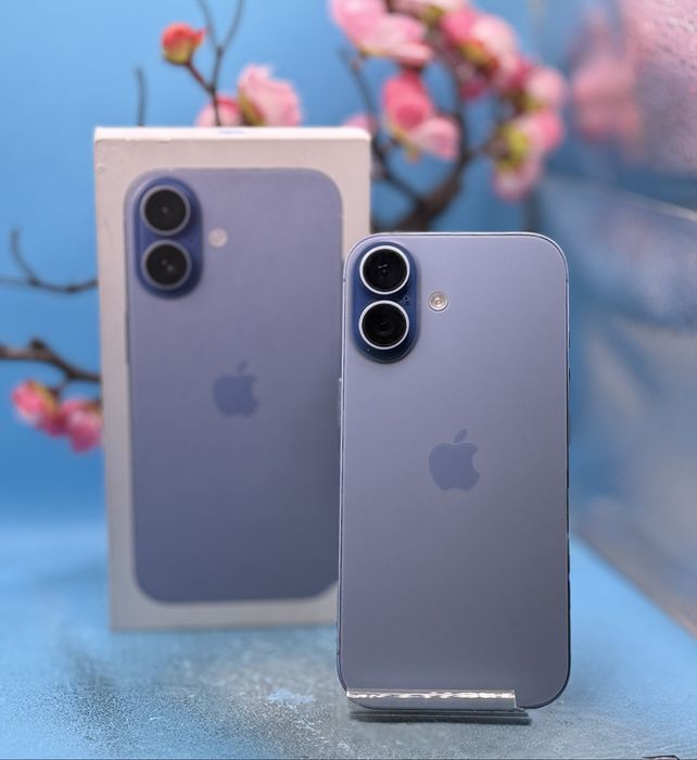 ГАРАНЦИОНЕН!!! Apple iPhone 17, 256GB, 5G, Mist Blue + адаптер Apple