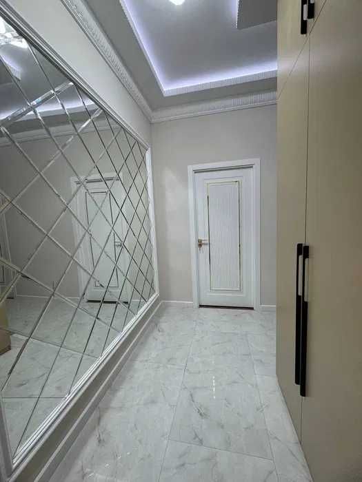 Сдаётся квартира 2 ком на  Юнусабадском р-н 6 квартл ЖК Дипломат