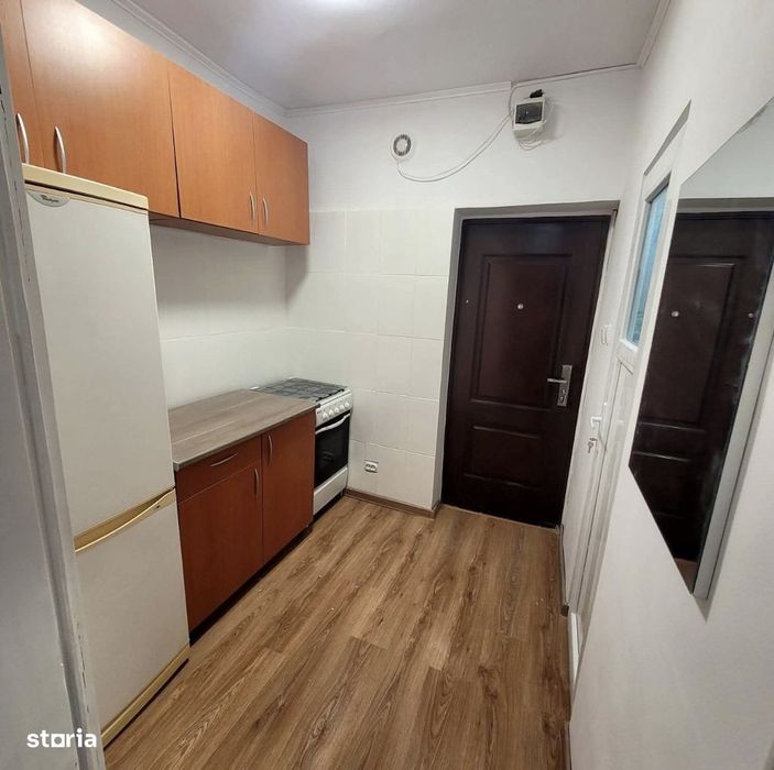 Camera de cămin cu baie mobilată/utilata