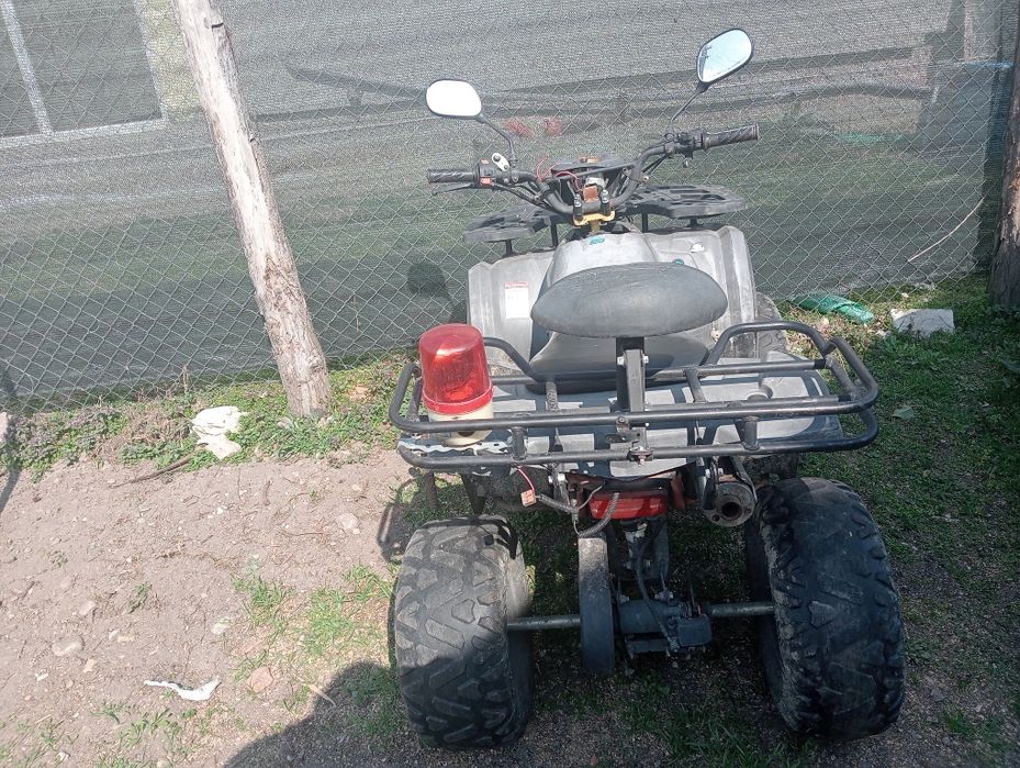 Vând ATV 3000 lei negociabil