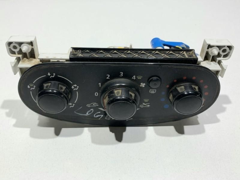 Panou Comanda clima Dacia Logan 2 275109097R