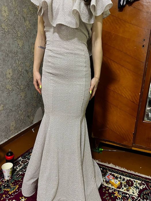 Вечернее женское платье