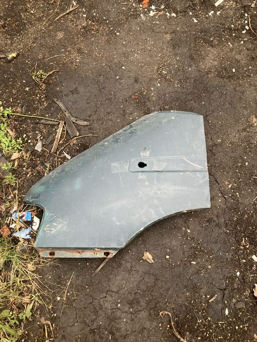 Продам крылья на газель