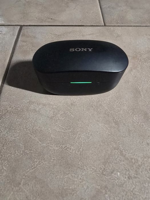 Sony WF-1000XM4 - слушалка