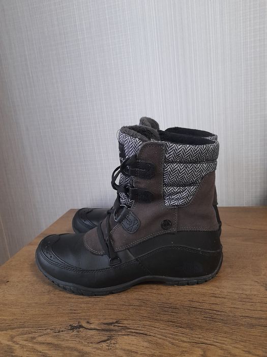 The north face дамски ботуши 36.5 номер.