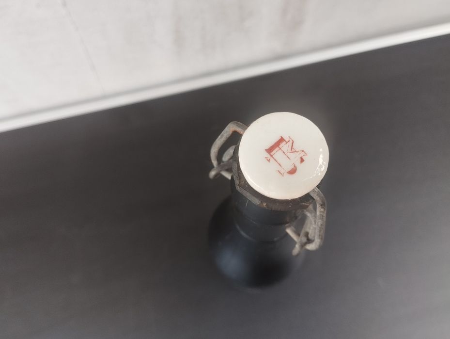 Бутилка от бира Братя Манджукови