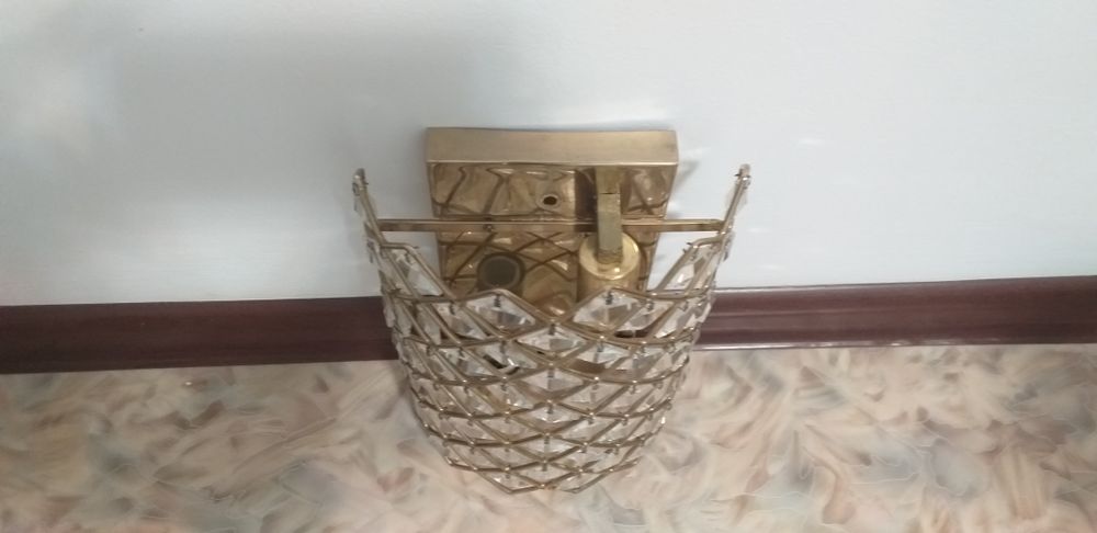 Бра хрустальная настенная