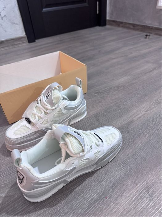 Lv Skate Grey.  41