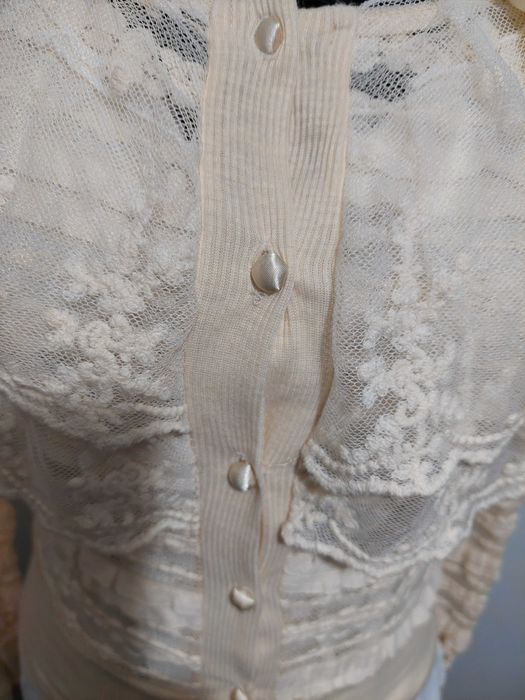 Cardigan absolut fabulos cu jabou din dantelă ivory TRANSPORT GRATUIT