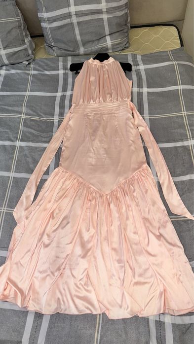 Хорошое платье рекомендую