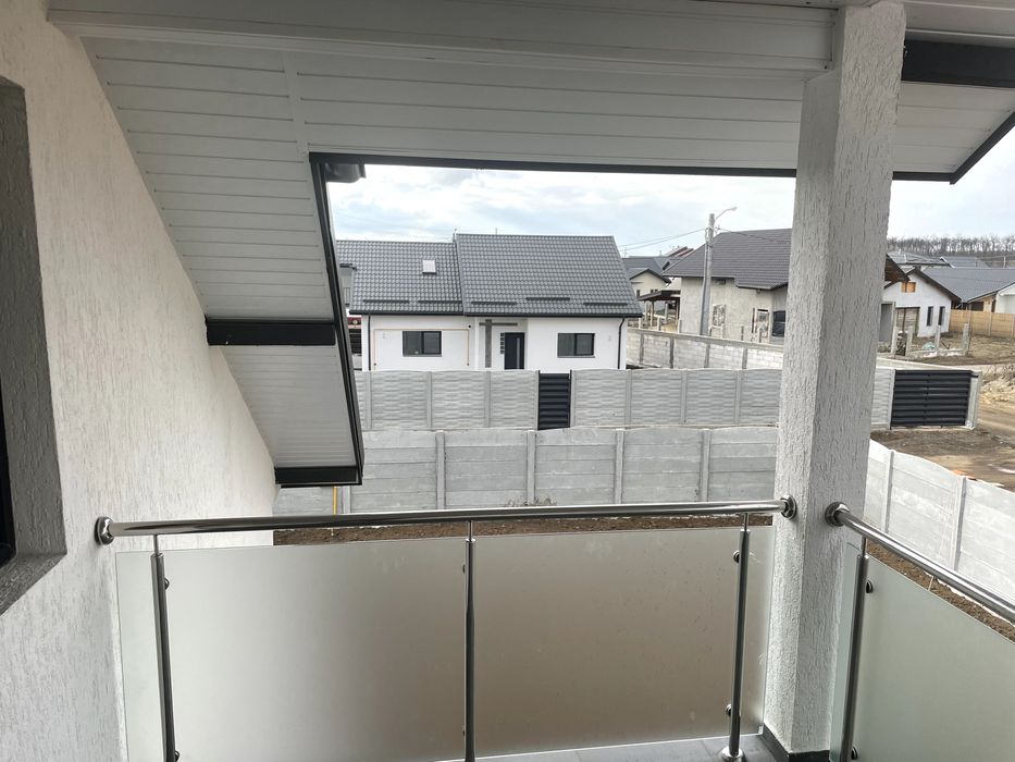 Casa individuala de vânzare-500MP Teren