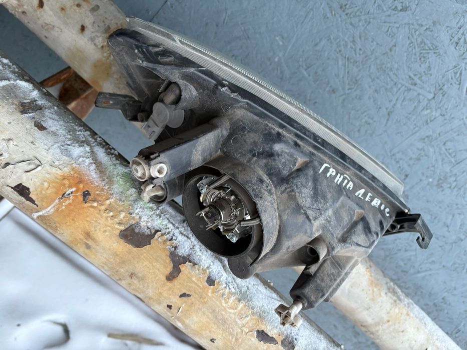 Фара левая (Гранта) продам