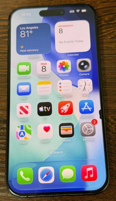 Vand Apple iPhone 15 Pro 128GB  spart pe spate