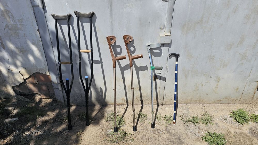 Продам костыли б/у