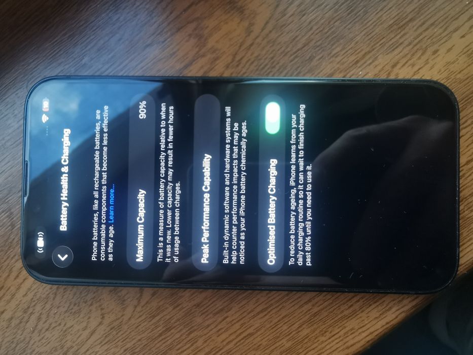Vând iPhone 14, midnite black, 128GB, 90% baterie,