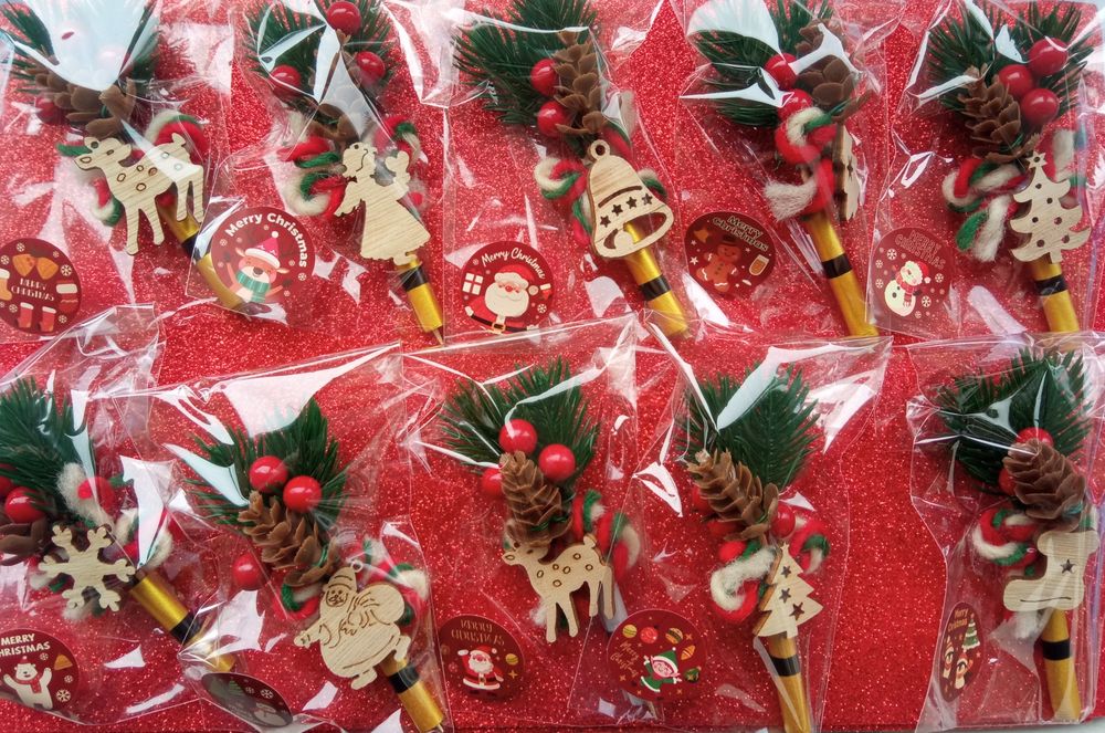 Ръчно изработени коледни и новогодишни късмети