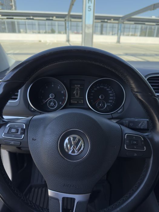 Volkswagen Golf 1.4 tsi manual